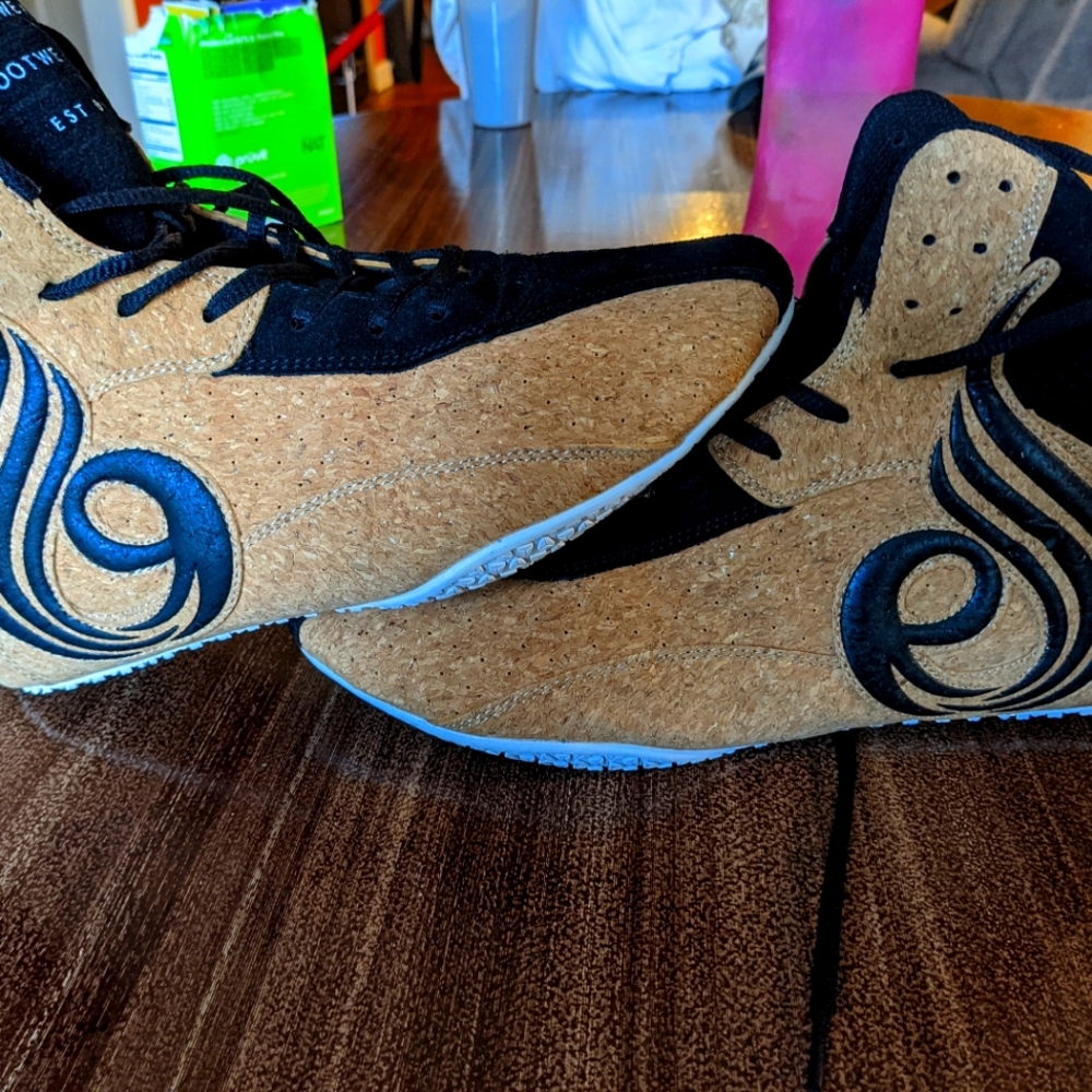 Ryderwear weight lifting shoes
